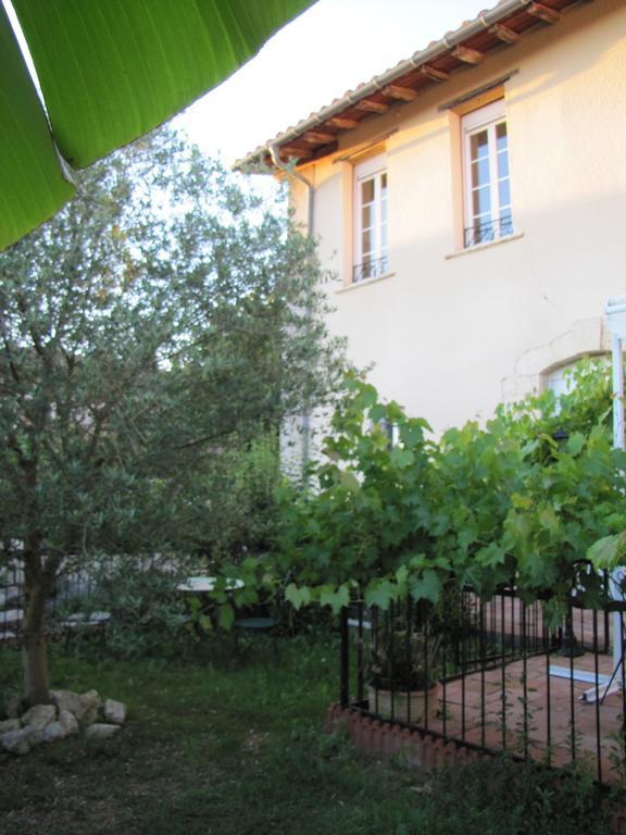 Etape Gimontoise 32 Apartamento Exterior foto
